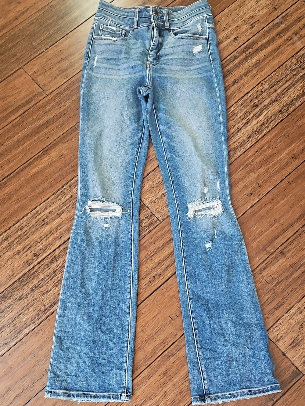 BKE Distressed Billie High Rise Bootcut Size 28 Long
